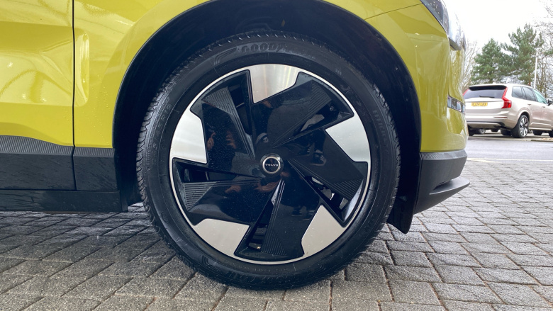 Volvo EX30 315kW Twin Motor Performance Plus 69kWh 5dr Auto Electric Estate